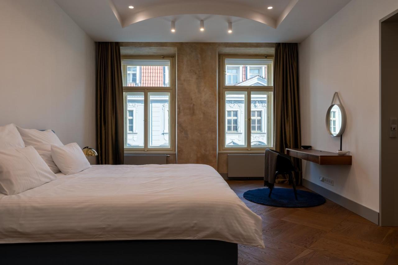 Luxury Old Town Apt, Parking Appartement Praag